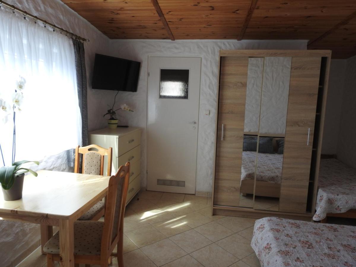 Malwa Jezierzany Exterior foto