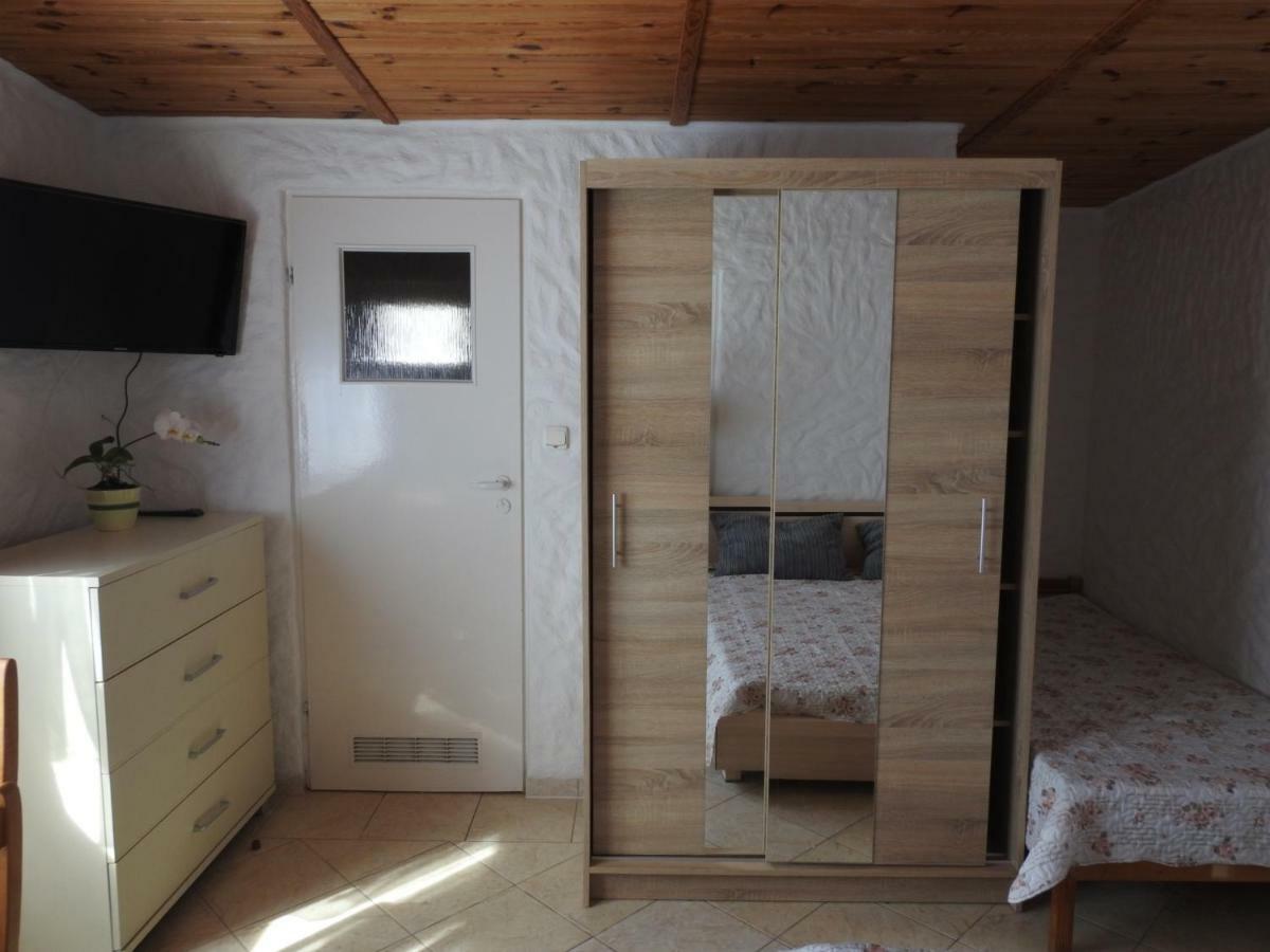 Malwa Jezierzany Exterior foto